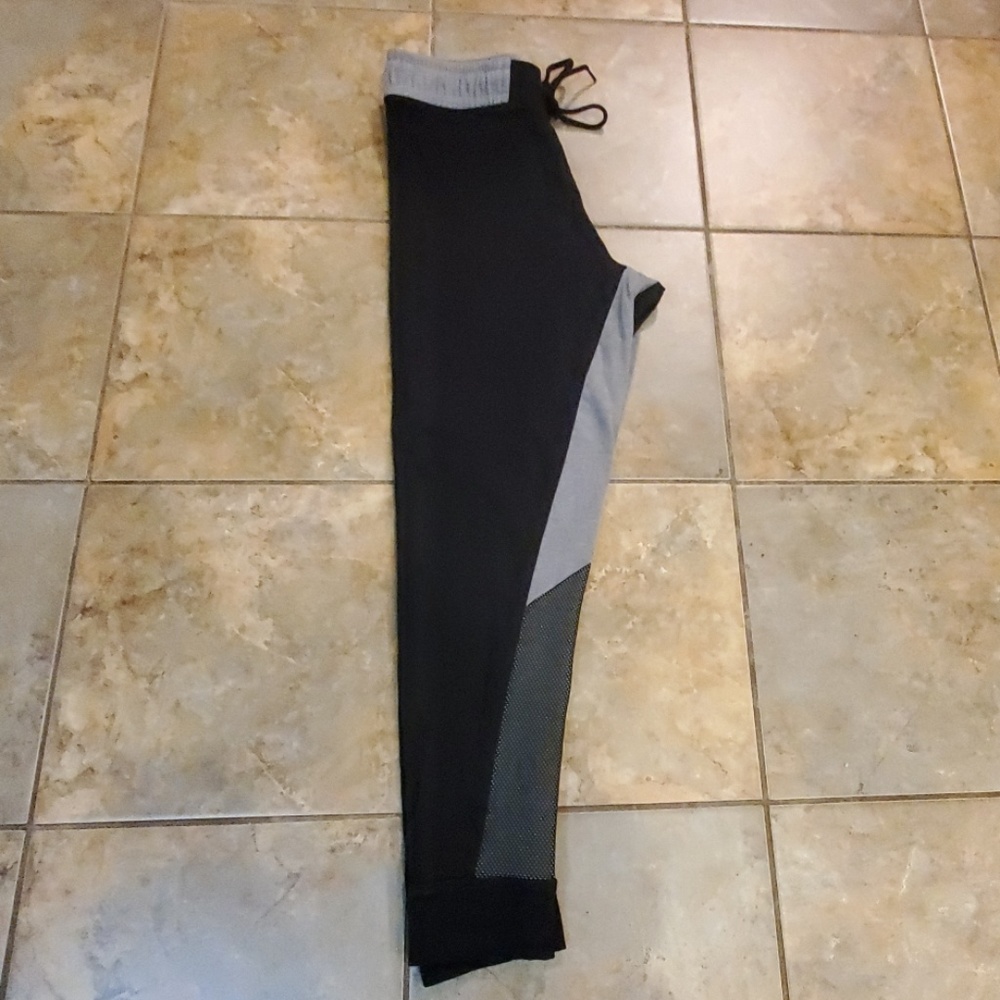 Victoria Secret Pink Yoga pants size LARGE